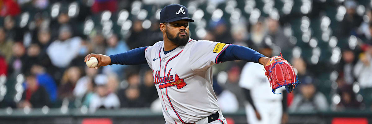 Reynaldo López in action